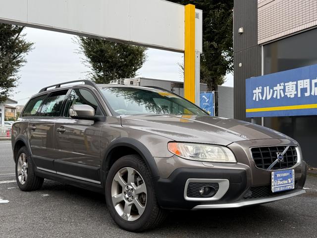 XC70 3.2SE AWD ブラウンレザー バックカメラ ベンチレーション パワーリアゲート キーレス キセノンライト 保証付(7枚目)