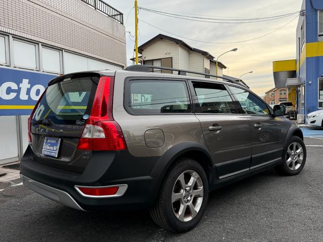 XC70 3.2SE AWD ブラウンレザー バックカメラ ベンチレーション パワーリアゲート キーレス キセノンライト 保証付(8枚目)
