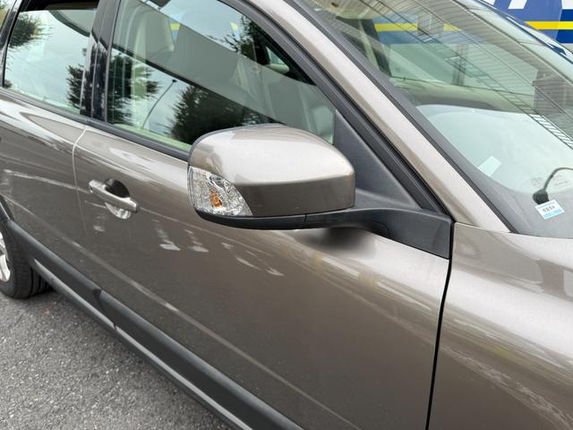 XC70 3.2SE AWD ブラウンレザー バックカメラ ベンチレーション パワーリアゲート キーレス キセノンライト 保証付(13枚目)