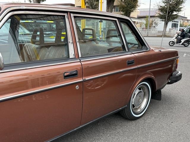 240 左ハンドル DL フルカスタム ブラウンレザー 角目四灯 メッキリング メッキミラー 社外オーディオ バックカメラ ETC パワーウィンドウ シートヒーター 保証付(17枚目)