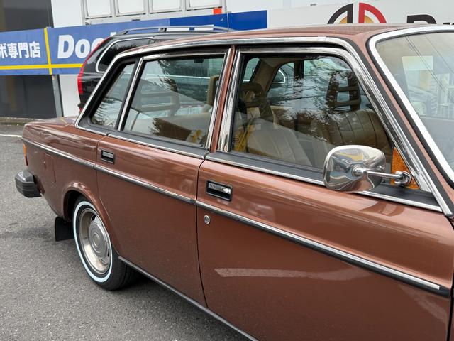 240 左ハンドル DL フルカスタム ブラウンレザー 角目四灯 メッキリング メッキミラー 社外オーディオ バックカメラ ETC パワーウィンドウ シートヒーター 保証付(18枚目)