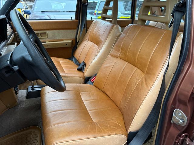 240 左ハンドル DL フルカスタム ブラウンレザー 角目四灯 メッキリング メッキミラー 社外オーディオ バックカメラ ETC パワーウィンドウ シートヒーター 保証付(24枚目)