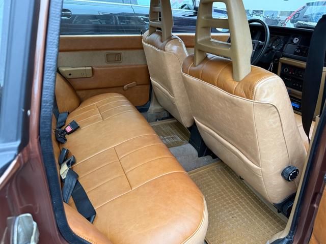 240 左ハンドル DL フルカスタム ブラウンレザー 角目四灯 メッキリング メッキミラー 社外オーディオ バックカメラ ETC パワーウィンドウ シートヒーター 保証付(29枚目)