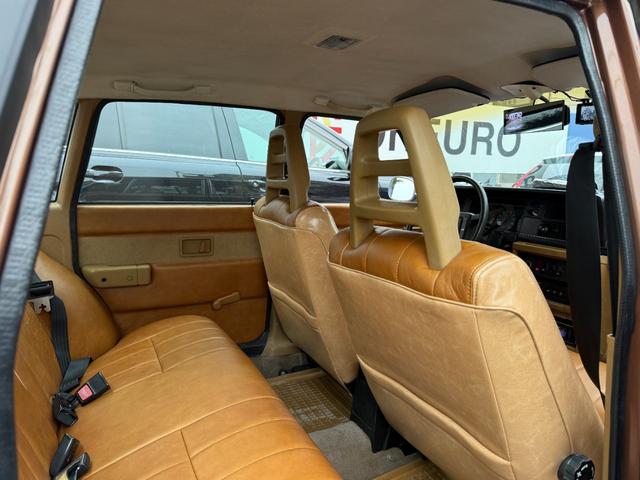 240 左ハンドル DL フルカスタム ブラウンレザー 角目四灯 メッキリング メッキミラー 社外オーディオ バックカメラ ETC パワーウィンドウ シートヒーター 保証付(30枚目)