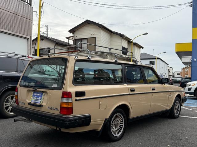 240ワゴン 240GLワゴン 当店買取 グレーインテリア メッキモール コロナホイール 社外CDデッキ ETC 保証付(8枚目)