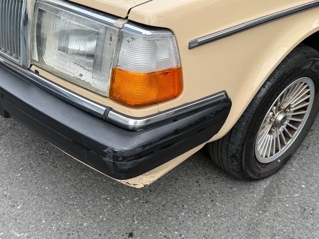 240ワゴン 240GLワゴン 当店買取 グレーインテリア メッキモール コロナホイール 社外CDデッキ ETC 保証付(12枚目)