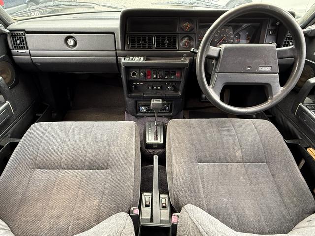 240ワゴン 240GLワゴン 当店買取 グレーインテリア メッキモール コロナホイール 社外CDデッキ ETC 保証付(20枚目)