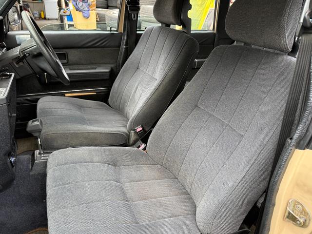 240ワゴン 240GLワゴン 当店買取 グレーインテリア メッキモール コロナホイール 社外CDデッキ ETC 保証付(26枚目)