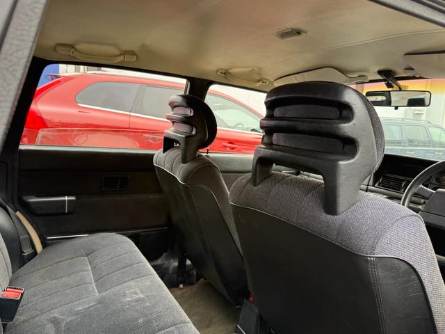 240ワゴン 240GLワゴン 当店買取 グレーインテリア メッキモール コロナホイール 社外CDデッキ ETC 保証付(31枚目)