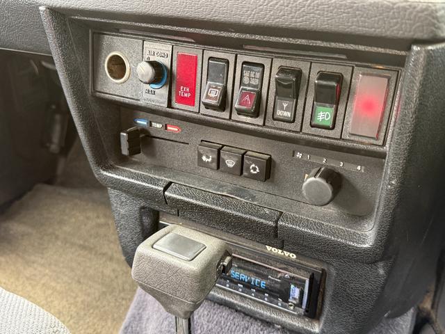 240ワゴン 240GLワゴン 当店買取 グレーインテリア メッキモール コロナホイール 社外CDデッキ ETC 保証付(32枚目)