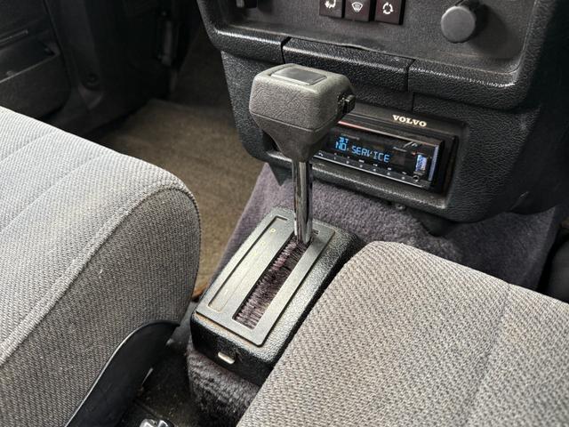 240ワゴン 240GLワゴン 当店買取 グレーインテリア メッキモール コロナホイール 社外CDデッキ ETC 保証付(33枚目)