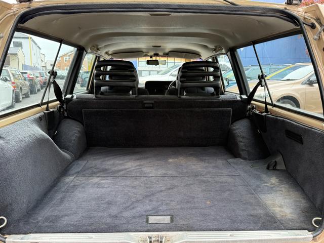 240ワゴン 240GLワゴン 当店買取 グレーインテリア メッキモール コロナホイール 社外CDデッキ ETC 保証付(38枚目)