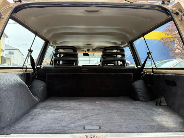 240ワゴン 240GLワゴン 当店買取 グレーインテリア メッキモール コロナホイール 社外CDデッキ ETC 保証付(39枚目)