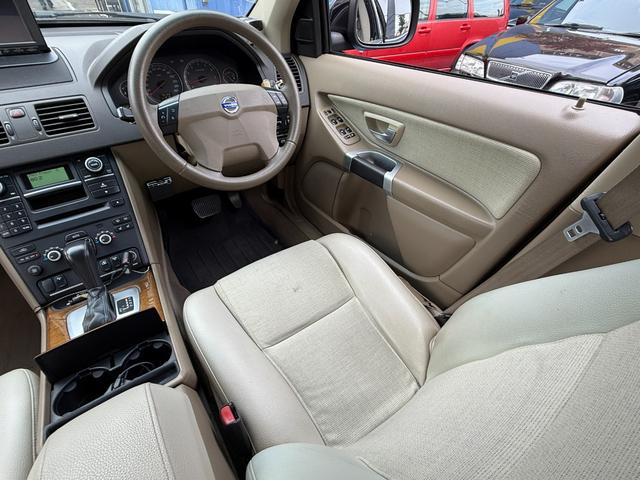 当店以外でご購入になったボルボでも整備点検作業を承っております。お気軽にご利用いただけるアットホームな雰囲気はドクターＶの自慢です。