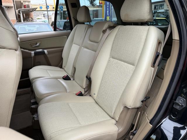 ご納車１ヶ月後に無料点検を実施しております。オーナー様が気付きにくい点もしっかり点検し、その後のボルボライフをお楽しみいただけるよう努めております。