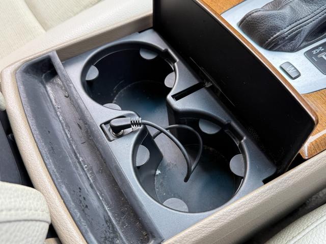 ドクターＶにはボルボに精通した整備士やカーライフアドバイザーが在籍。ボルボに関する疑問は当店で解決できます。