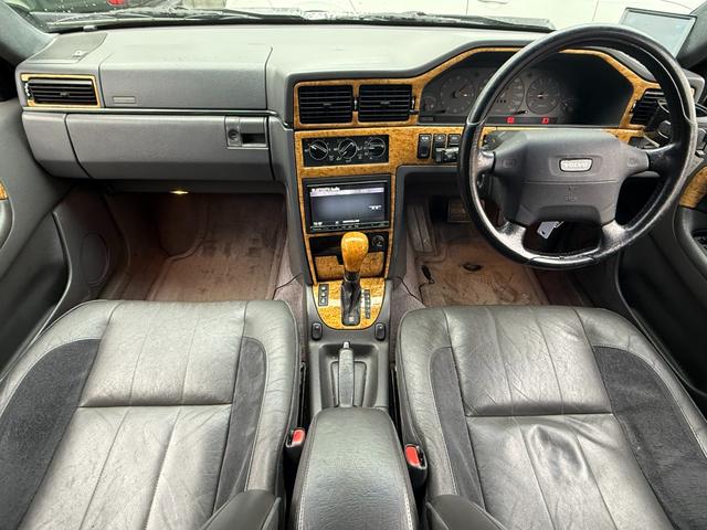 V90 クラシック 当店買取 最終型 アルカンタラシート ナビ バックカメラ ドラレコ 7人乗 電動SR パワーシート シートヒーター 保証付(20枚目)