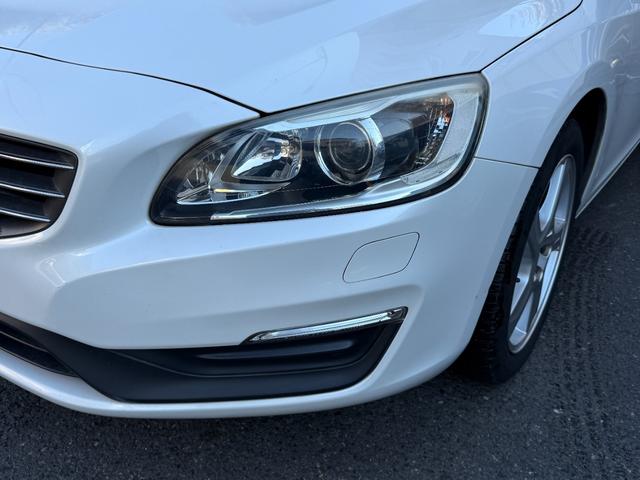 Ｖ６０ Ｄ４　ＳＥ　ナビ　ＡＣＣ　バックカメラ　ドラレコ　ベージュレザー　保証付（12枚目）