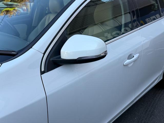 Ｖ６０ Ｄ４　ＳＥ　ナビ　ＡＣＣ　バックカメラ　ドラレコ　ベージュレザー　保証付（14枚目）