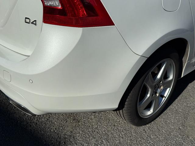 Ｖ６０ Ｄ４　ＳＥ　ナビ　ＡＣＣ　バックカメラ　ドラレコ　ベージュレザー　保証付（17枚目）