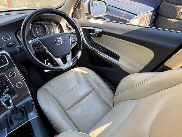 Ｖ６０ Ｄ４　ＳＥ　ナビ　ＡＣＣ　バックカメラ　ドラレコ　ベージュレザー　保証付（21枚目）