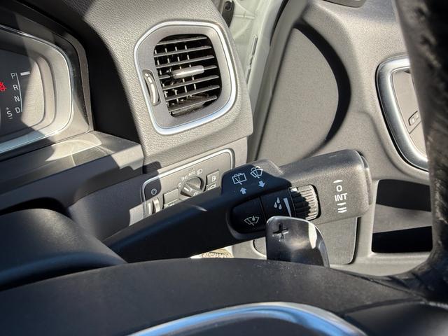 Ｖ６０ Ｄ４　ＳＥ　ナビ　ＡＣＣ　バックカメラ　ドラレコ　ベージュレザー　保証付（39枚目）