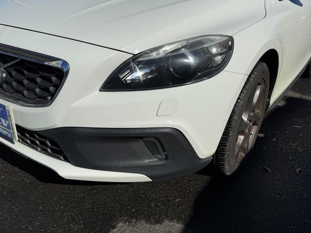 Ｖ４０ クロスカントリー　Ｔ５　ＡＷＤ　ＡＣＣ　ナビ　Ｂカメラ　フルセグＴＶ　ドラレコ　保証付（12枚目）