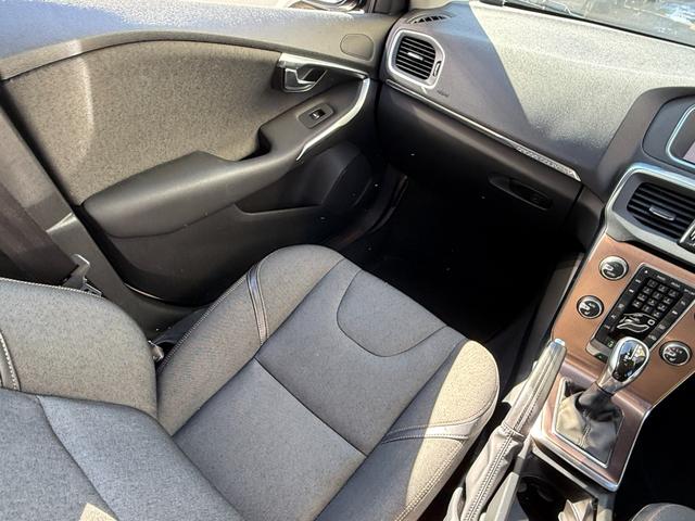 Ｖ４０ クロスカントリー　Ｔ５　ＡＷＤ　ＡＣＣ　ナビ　Ｂカメラ　フルセグＴＶ　ドラレコ　保証付（21枚目）