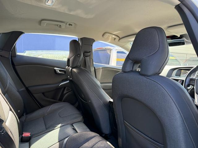 Ｖ４０ クロスカントリー　Ｔ５　ＡＷＤ　ＡＣＣ　ナビ　Ｂカメラ　フルセグＴＶ　ドラレコ　保証付（29枚目）