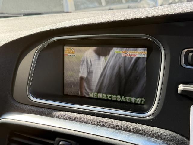 Ｖ４０ クロスカントリー　Ｔ５　ＡＷＤ　ＡＣＣ　ナビ　Ｂカメラ　フルセグＴＶ　ドラレコ　保証付（30枚目）