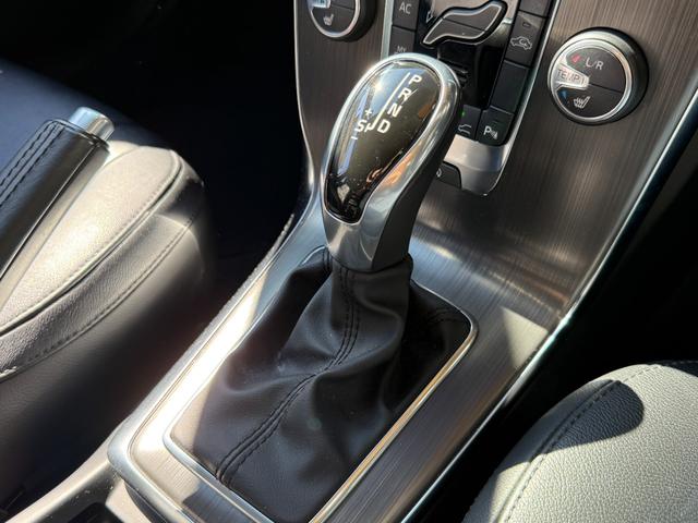 当店以外でご購入になったボルボでも整備点検作業を承っております。お気軽にご利用いただけるアットホームな雰囲気はドクターＶの自慢です。