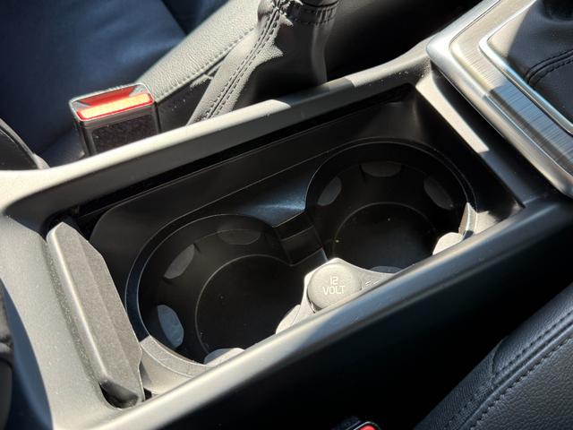 当店では、ご納車してからがお付き合いの本当の始まりだと考えております。お叱りを受けることもありますが、常に改善してお客様のボルボライフのお手伝いをしております。