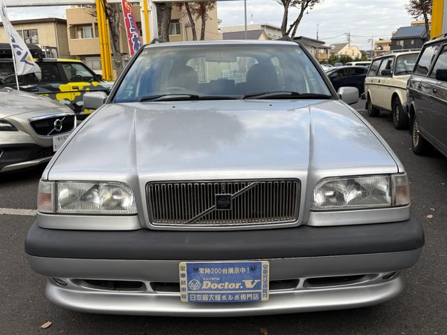 ８５０エステート ８５０クラシック２．５　２０Ｖエステート　Ｒ専用フロントバンパー　ブラック本革シート　電動サンルーフ　保証付（2枚目）