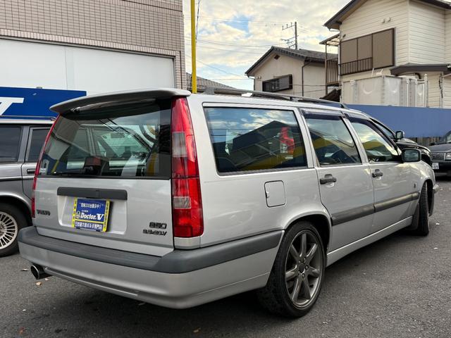 ８５０エステート ８５０クラシック２．５　２０Ｖエステート　Ｒ専用フロントバンパー　ブラック本革シート　電動サンルーフ　保証付（8枚目）