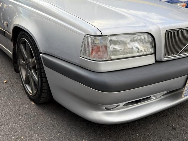 ８５０エステート ８５０クラシック２．５　２０Ｖエステート　Ｒ専用フロントバンパー　ブラック本革シート　電動サンルーフ　保証付（13枚目）