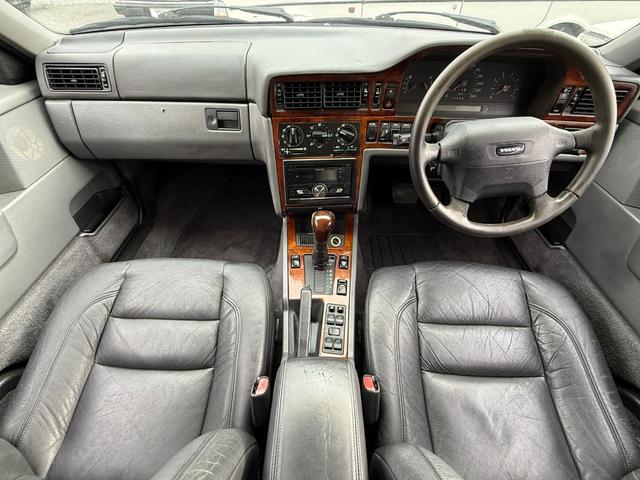 ８５０エステート ８５０クラシック２．５　２０Ｖエステート　Ｒ専用フロントバンパー　ブラック本革シート　電動サンルーフ　保証付（20枚目）