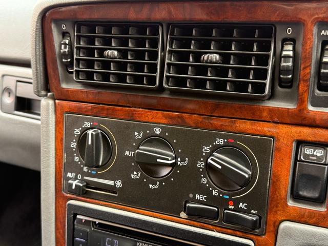 ８５０エステート ８５０クラシック２．５　２０Ｖエステート　Ｒ専用フロントバンパー　ブラック本革シート　電動サンルーフ　保証付（29枚目）