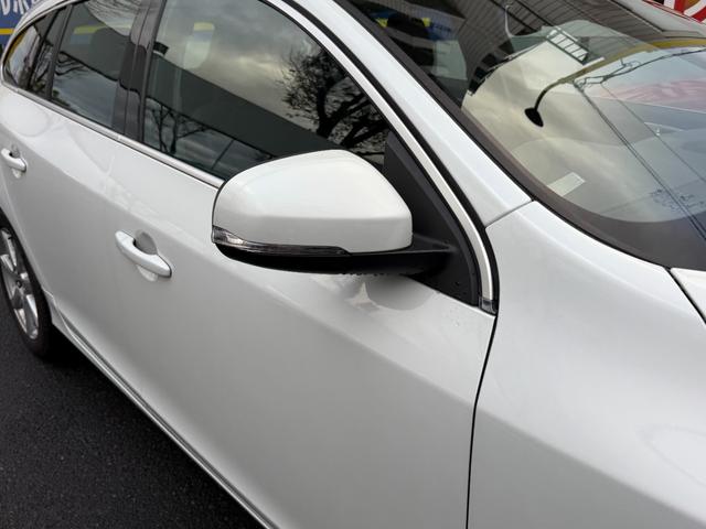 V60 D4 SE ブラックレザー ACC ナビ Bカメラ 保証付(12枚目)