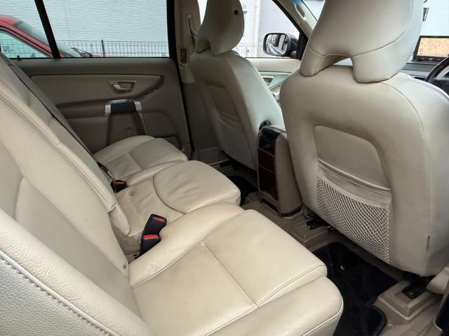XC90 3.2 当店買取 ベージュレザー 7人乗 純正ホイール 保証付(30枚目)