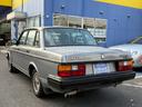 VOLVO 240