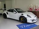 ルーフはカーボン調のフィルム施工済。TEL03-6915-4170 E-MAILinfo@tisports-motor.com ホームページ http://www.tisports-motor.com