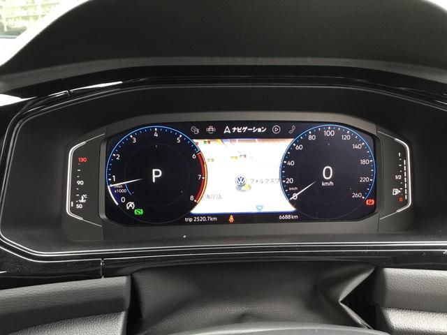 Ｔ－ロック ＴＳＩ　ブラックスタイル　キングズレッドメタリック　正規ディーラー認定中古車　ＥＴＣ　デジタルメーター　ＤｉｓｃｏｖｅｒＰｒｏ　パワーテールゲート（5枚目）