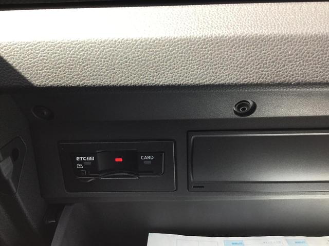 Ｔ－クロス ＴＳＩ　スタイル　ディープブラックパールエフェクト　正規ディーラー認定中古車　純正ナビゲーション　ＩＱライト　デジタルメーター　シートヒーター（15枚目）