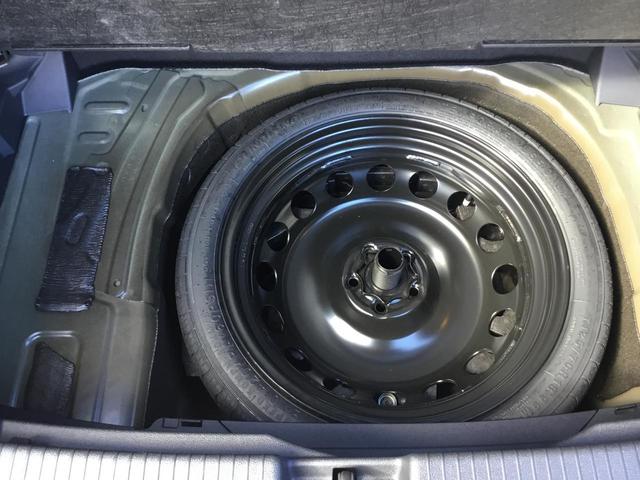 Ｔ－クロス ＴＳＩ　スタイル　ディープブラックパールエフェクト　正規ディーラー認定中古車　純正ナビゲーション　ＩＱライト　デジタルメーター　シートヒーター（19枚目）