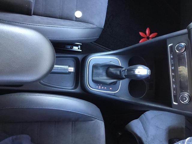 ポロ TSIハイライン マイスター フラッシュレッド 正規ディーラー認定中古車(5枚目)