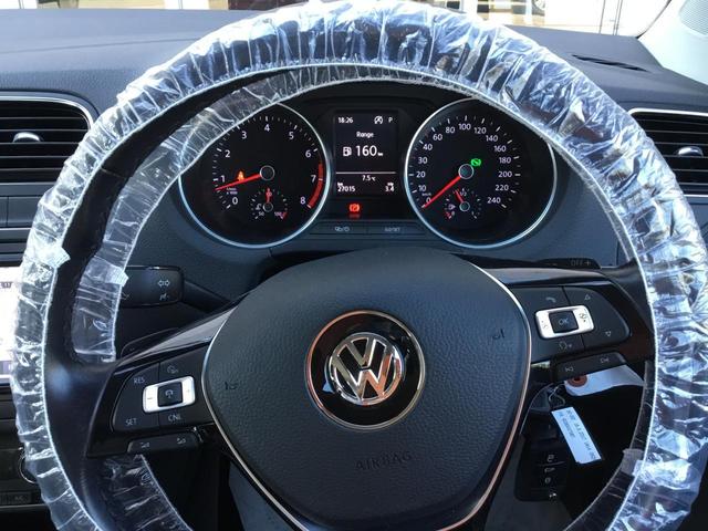 ポロ TSIハイライン マイスター フラッシュレッド 正規ディーラー認定中古車(15枚目)