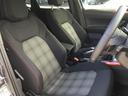 ポロＧＴＩ ベースグレード　スモーキーグレーメタリック　正規ディーラー認定中古車　ＥＴＣ　デジタルメーター　純正ナビゲーション　バックカメラ　直列４気筒２Ｌターボ（5枚目）