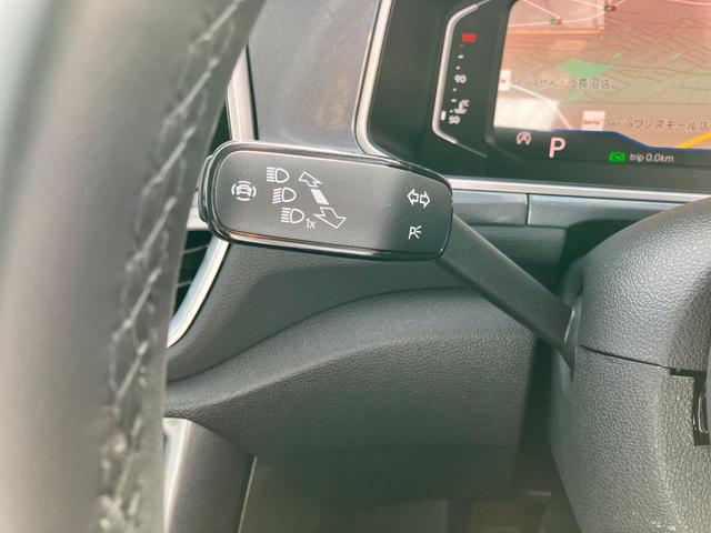 Ｔ－ロック ＴＤＩ　スタイル　ＶＷ純正ナビ　バックカメラ　ＥＴＣ２．０　ＵＳＢ　Ｔｙｐｅ－Ｃ・Ｂｌｕｅｔｏｏｔｈ接続　スマートフォンワイヤレスチャージャー　後方死角検知機能　ＴＦＴデジタルメーター（21枚目）