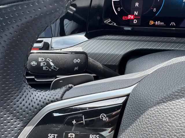 ゴルフヴァリアント eTSI Rライン VW純正ナビ バックカメラ USB接続 Bluetooth接続 スマートフォンワイヤレスチャージャー 後方死角検知機能 TFTデジタルメーター 電動リアゲート Rライン専用インテリア/エクステリア(6枚目)