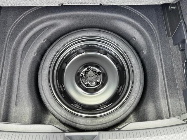 ゴルフヴァリアント eTSI Rライン VW純正ナビ バックカメラ USB接続 Bluetooth接続 スマートフォンワイヤレスチャージャー 後方死角検知機能 TFTデジタルメーター 電動リアゲート Rライン専用インテリア/エクステリア(26枚目)